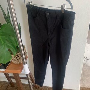 Women’s Skinny Jeans